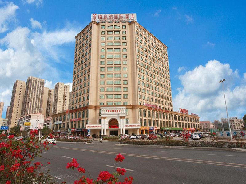 Vienna International Hotel Guigang Hecheng Road Exterior foto